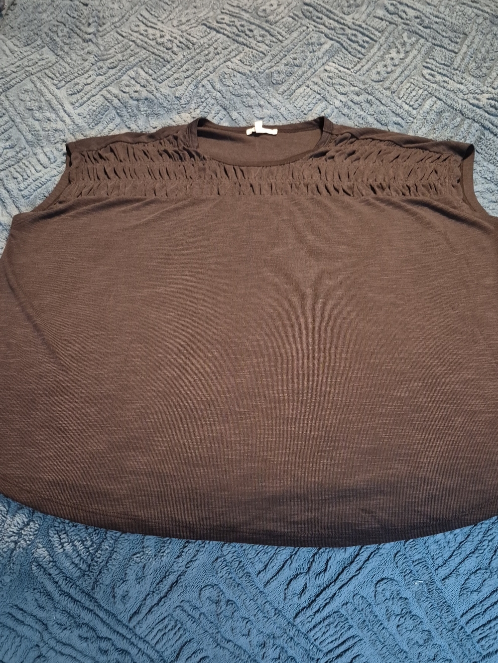 Maurices Gathered Detailing Short Sleeve Tee Sz XL EUC